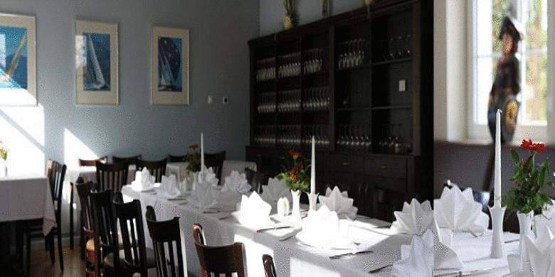 Cafe Wildau Hotel & Restaurant Am Werbellinsee Шорфхайде Экстерьер фото